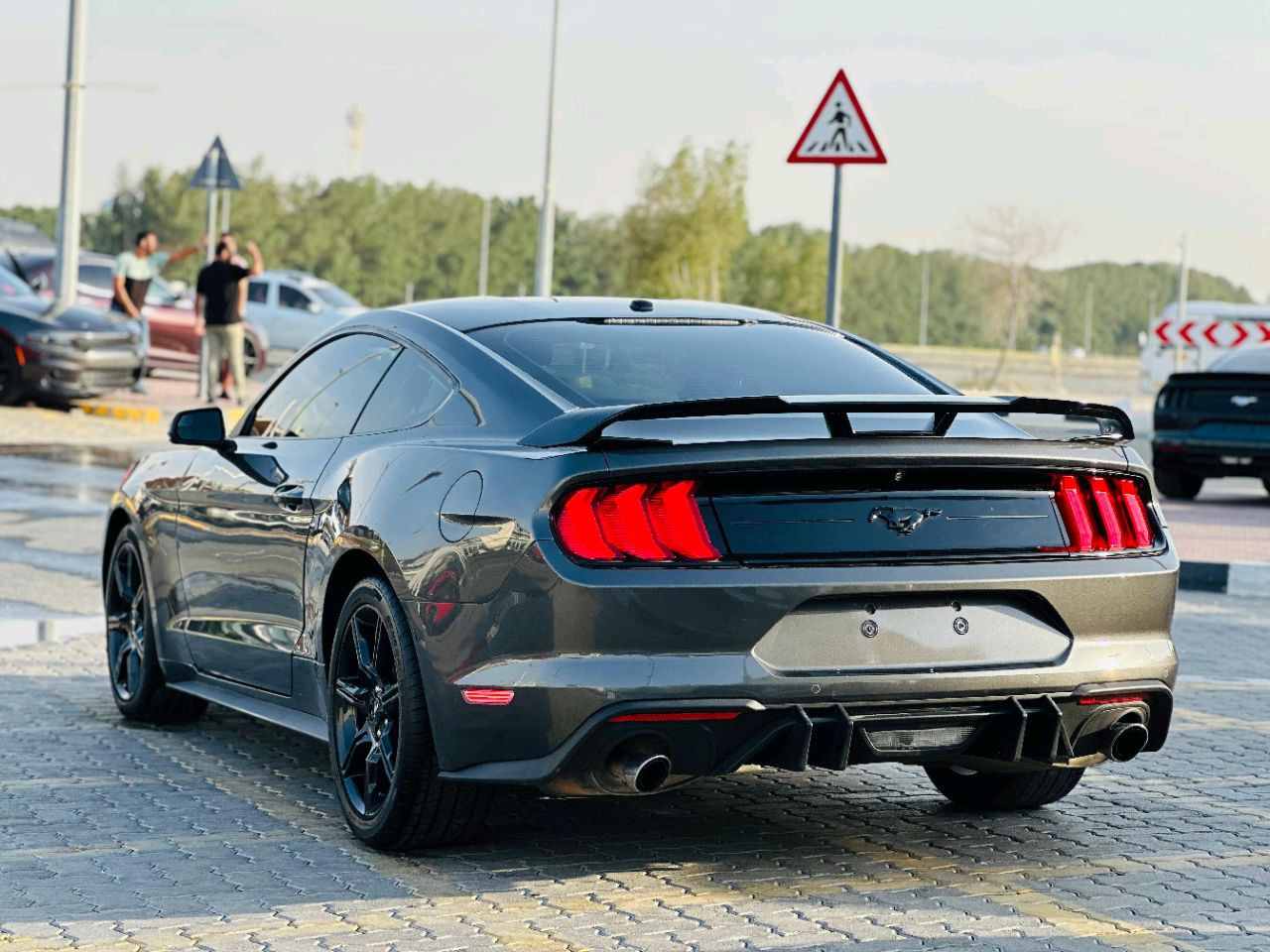 Ford Mustang - Image 8