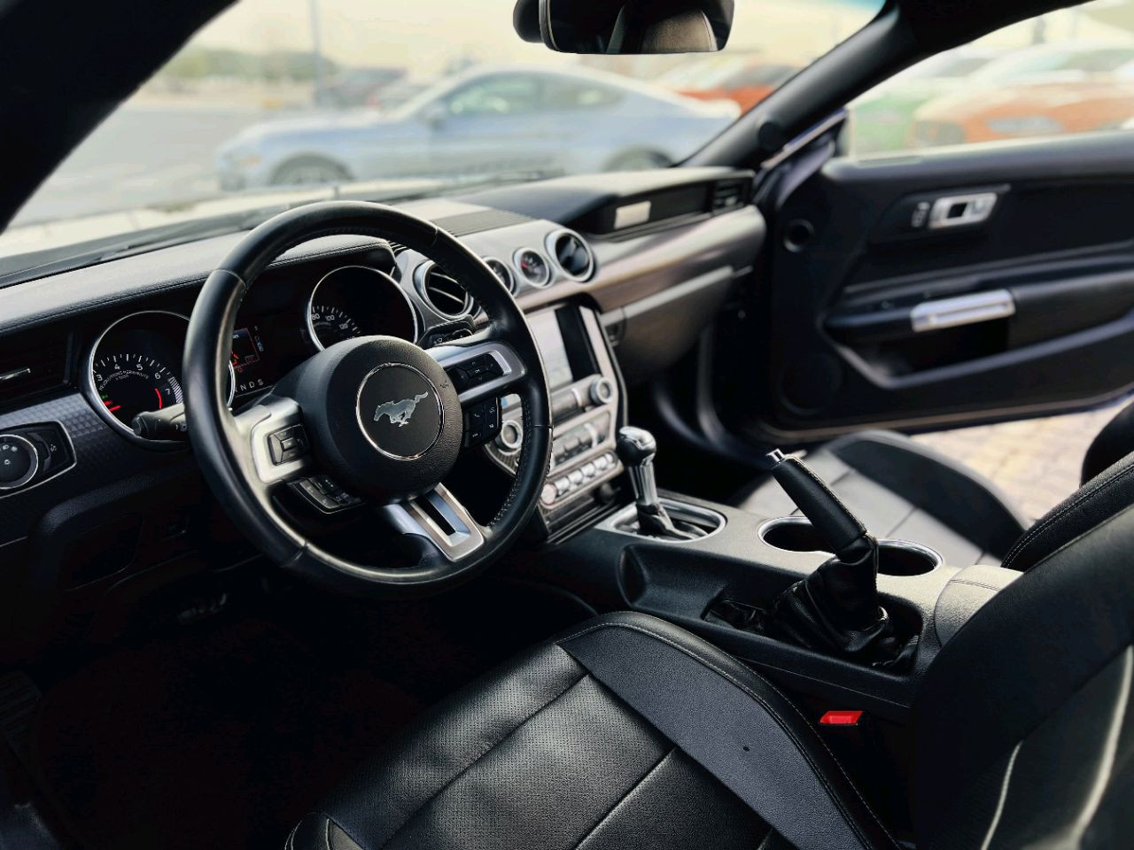 Ford Mustang - Image 9