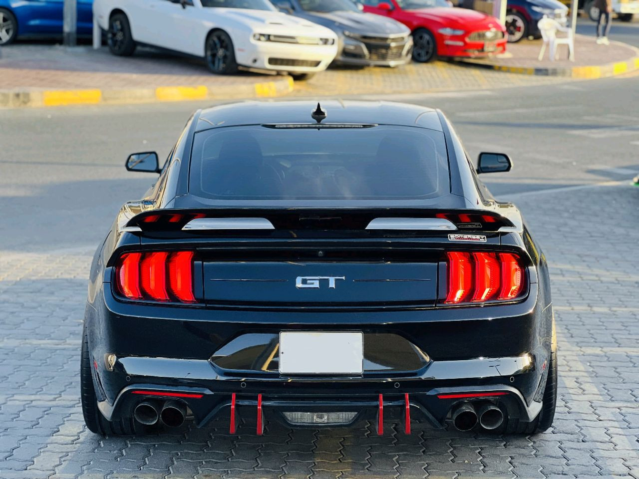 Ford Mustang - Image 7