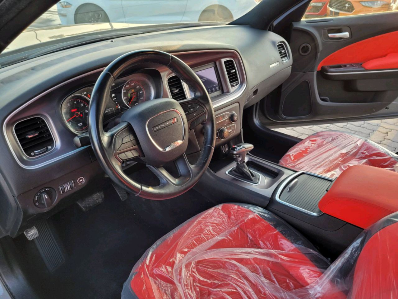 Dodge Charger - Image 8