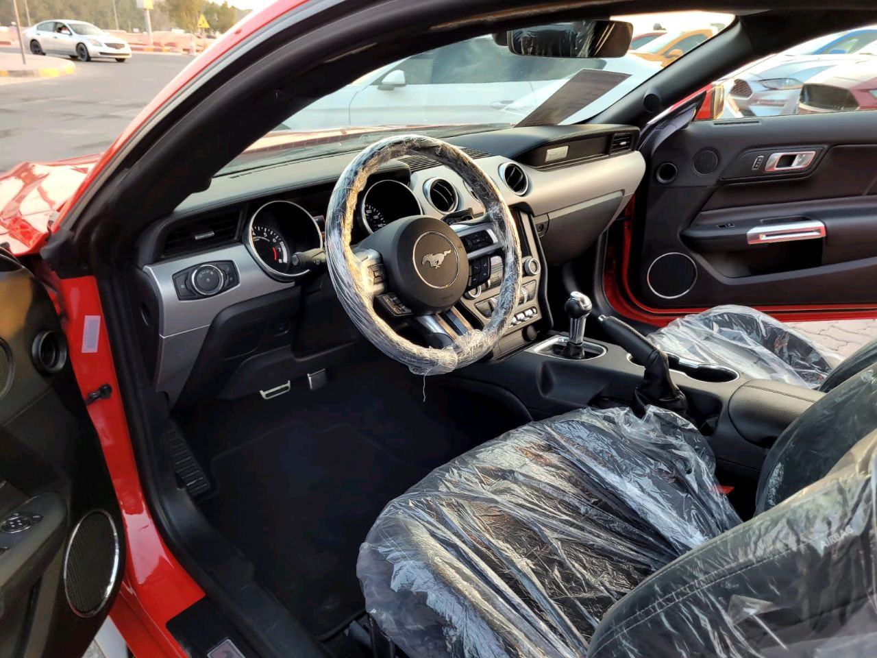 Ford Mustang - Image 8