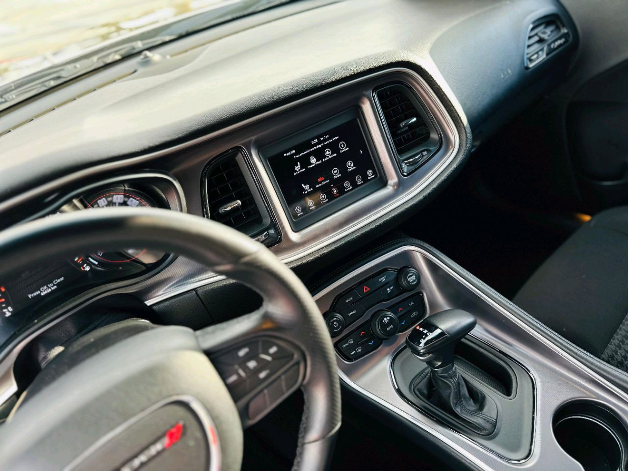 Dodge Challenger - Image 11