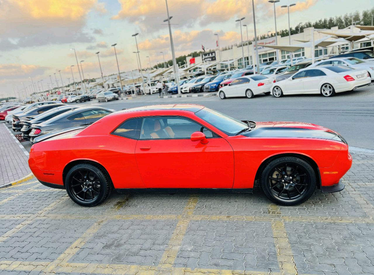 Dodge Challenger - Image 7