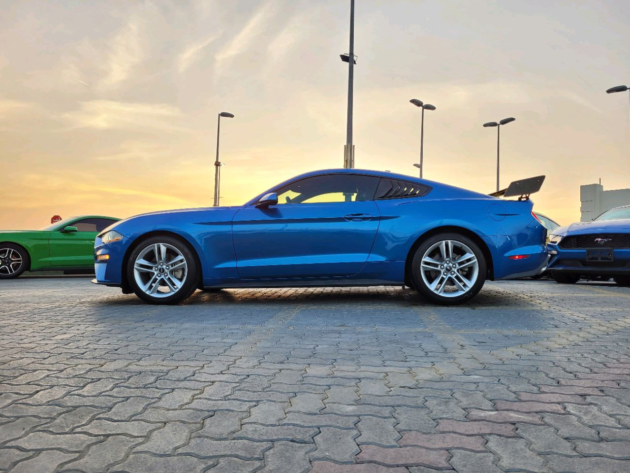 Ford Mustang - Image 6