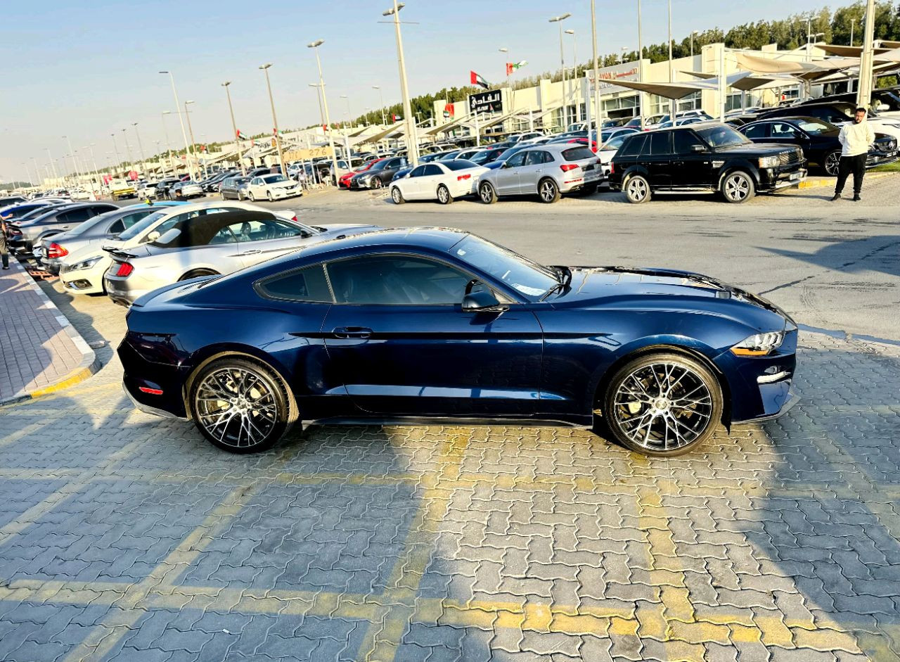 Ford Mustang - Image 5