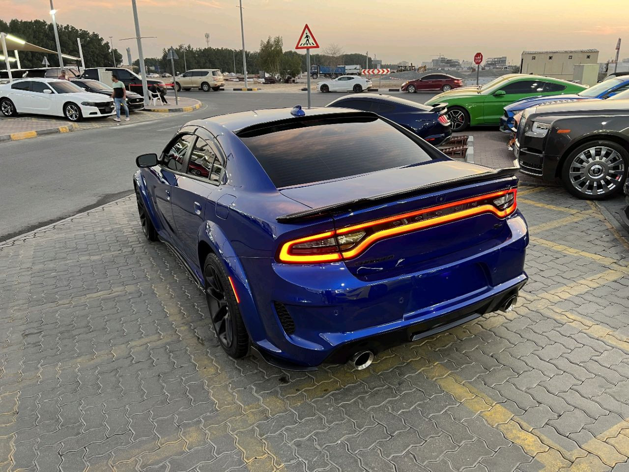Dodge Charger - Image 6
