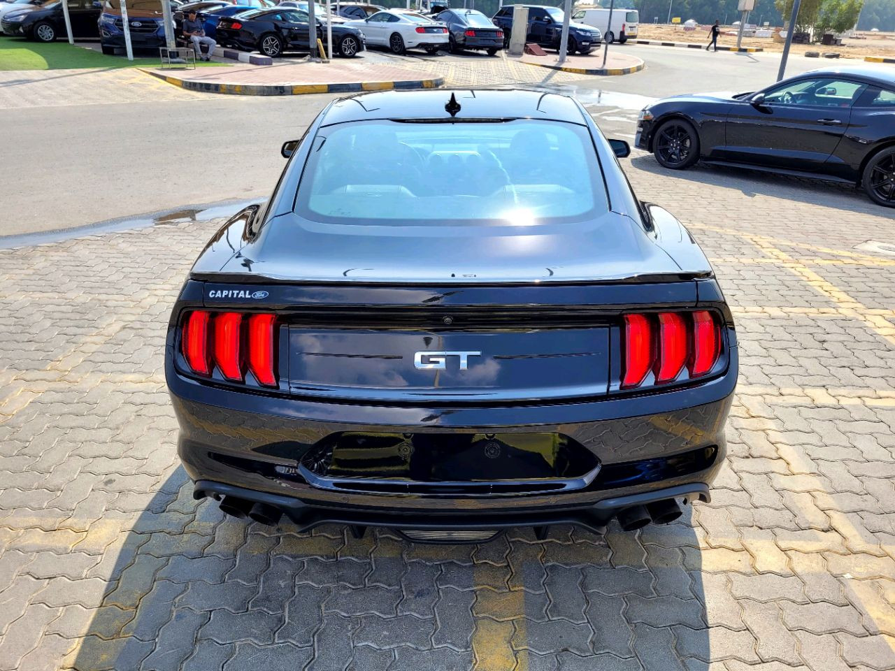 Ford Mustang - Image 4