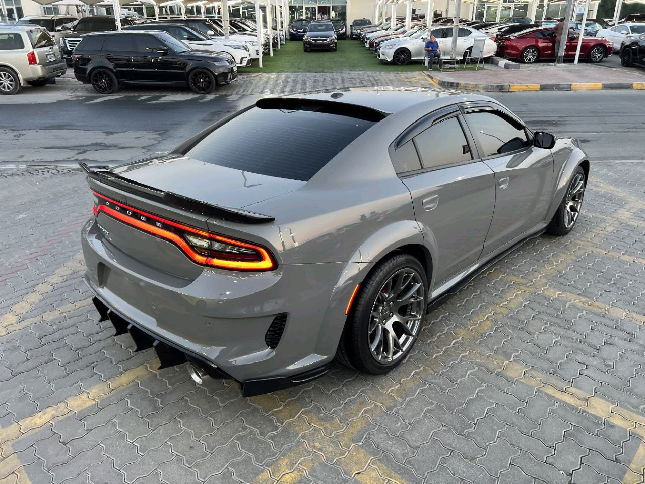 Dodge Charger - Image 7