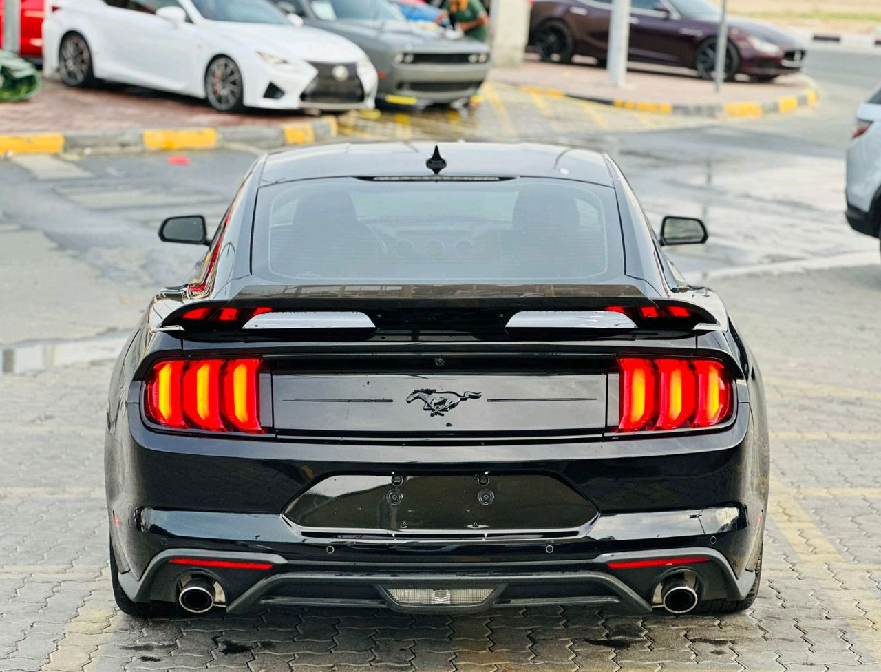 Ford Mustang - Image 10