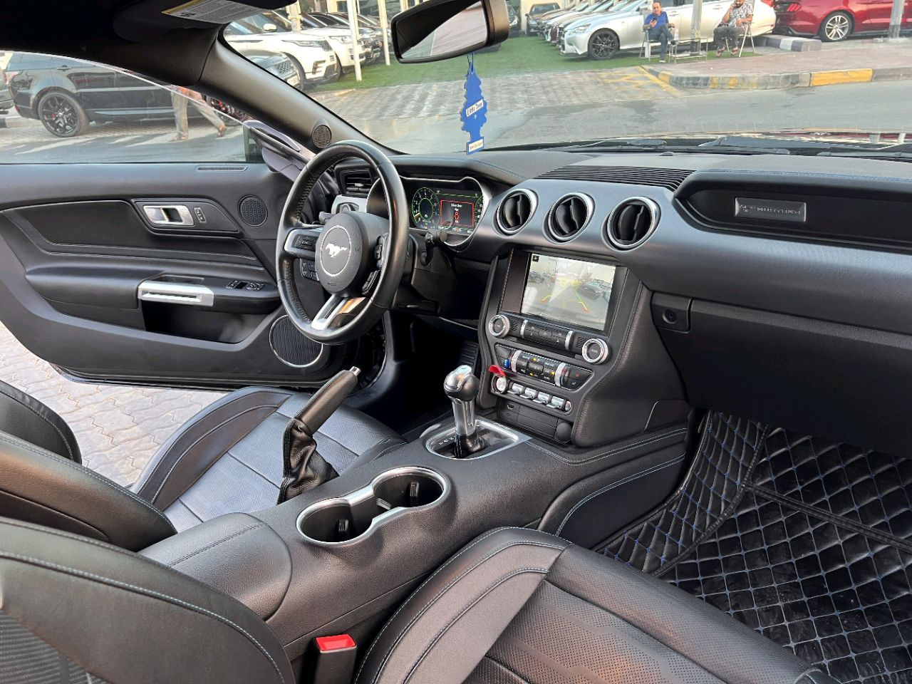 Ford Mustang - Image 9