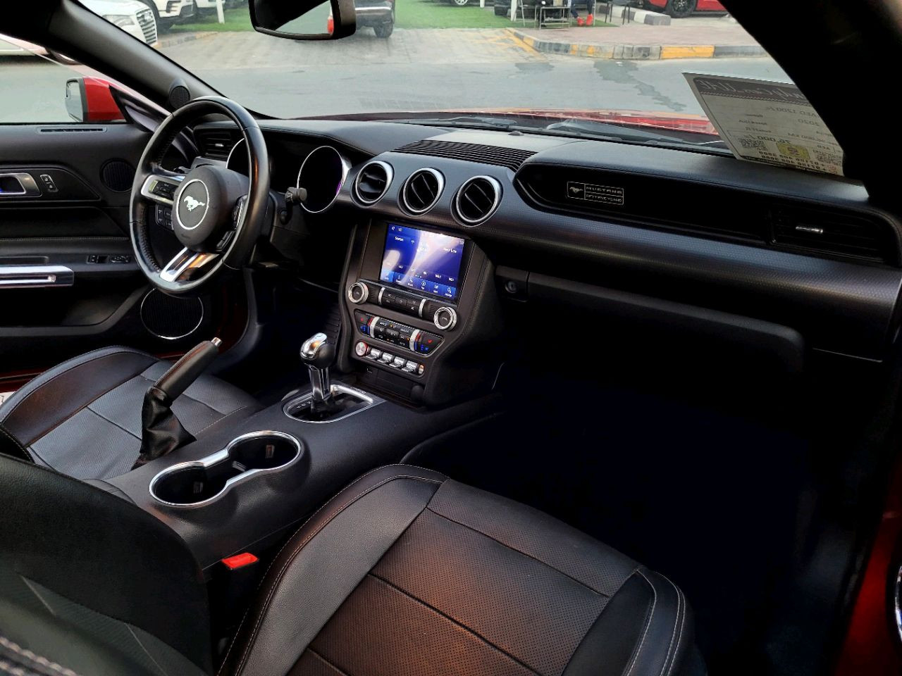 Ford Mustang - Image 8