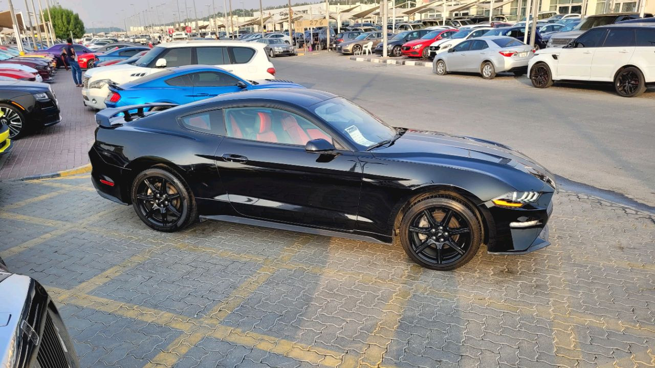Ford Mustang - Image 6