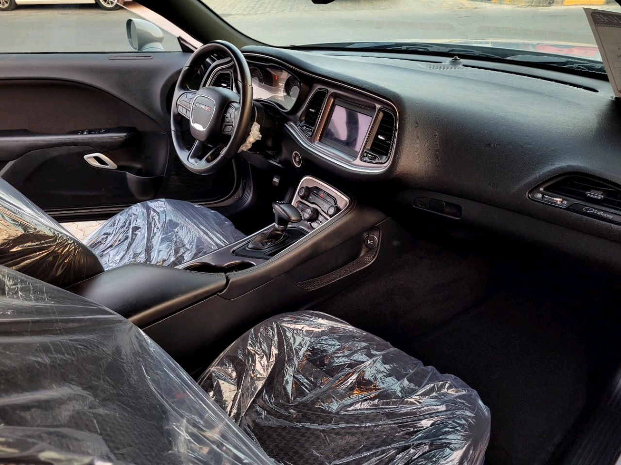 Dodge Challenger - Image 8