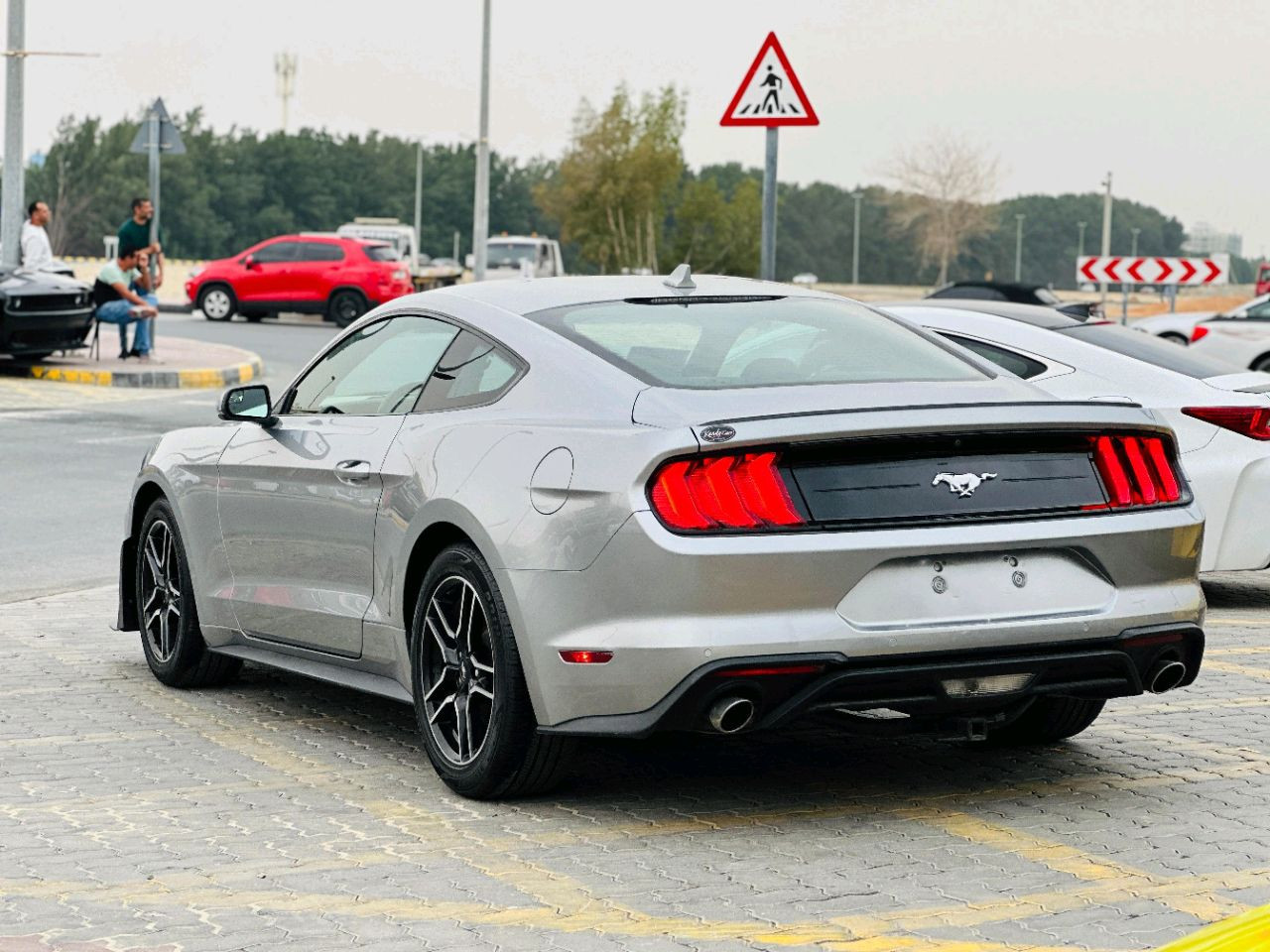 Ford Mustang - Image 6