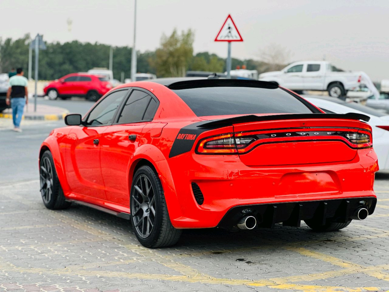 Dodge Charger - Image 7