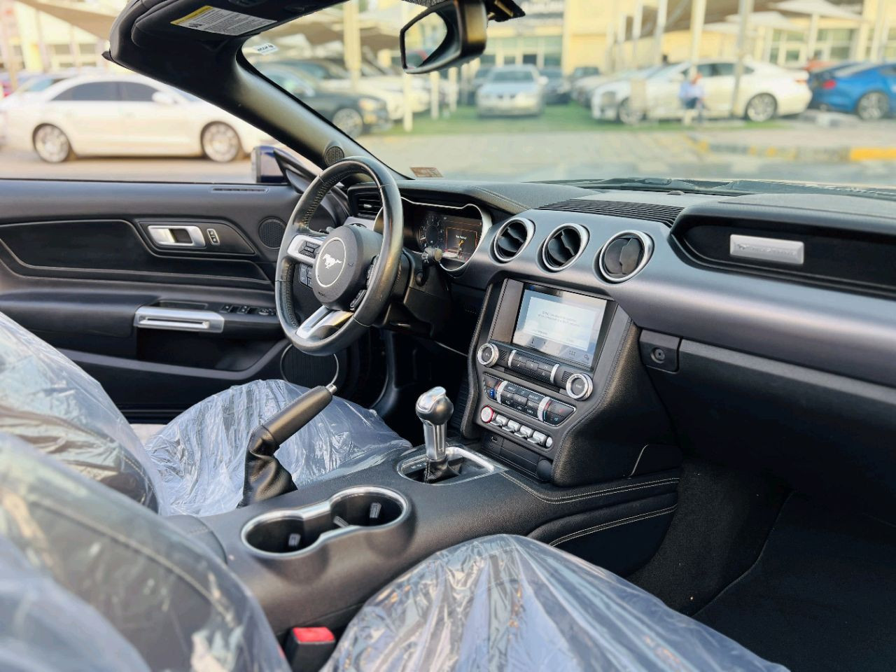 Ford Mustang - Image 10