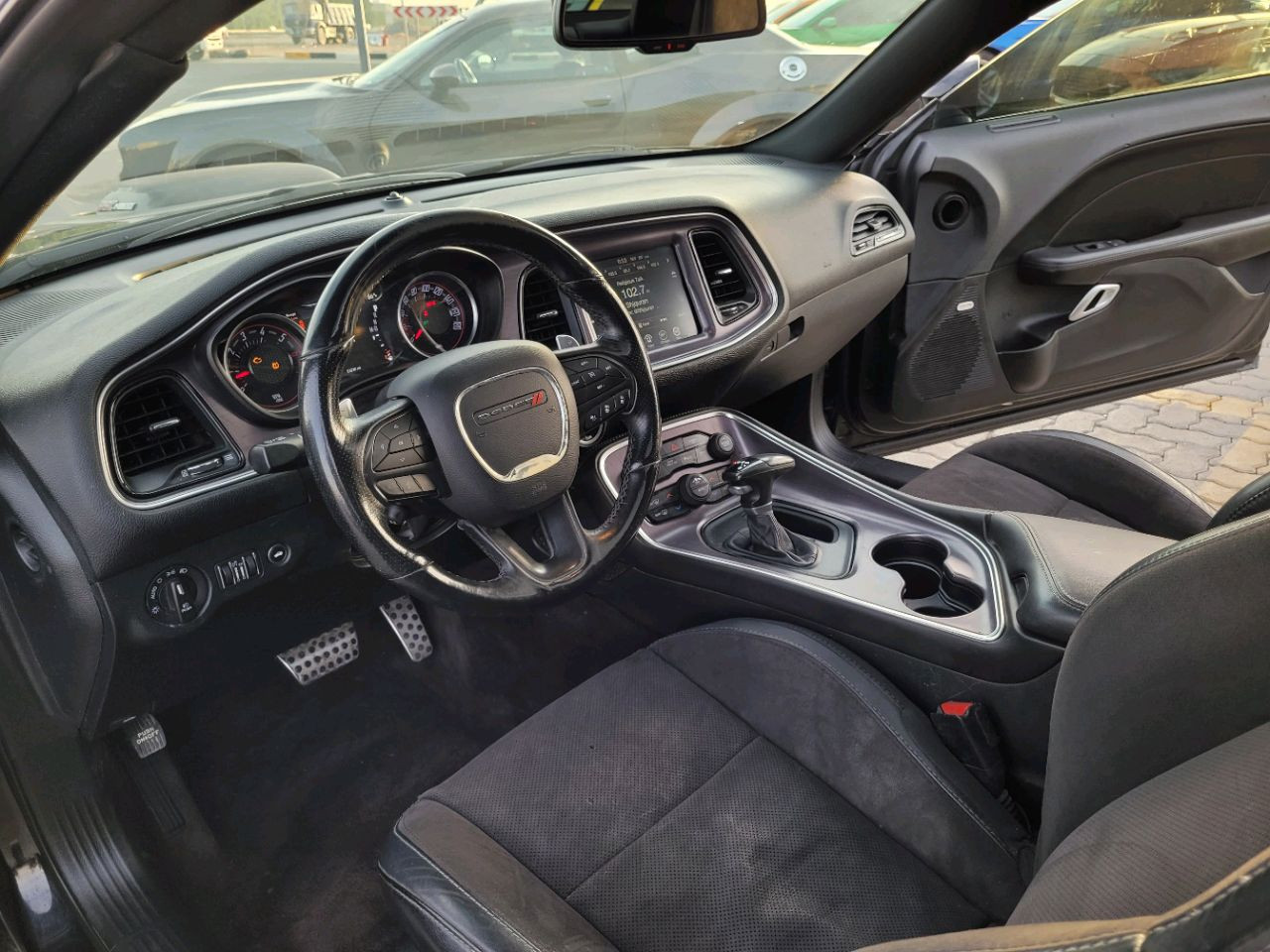 Dodge Challenger - Image 15
