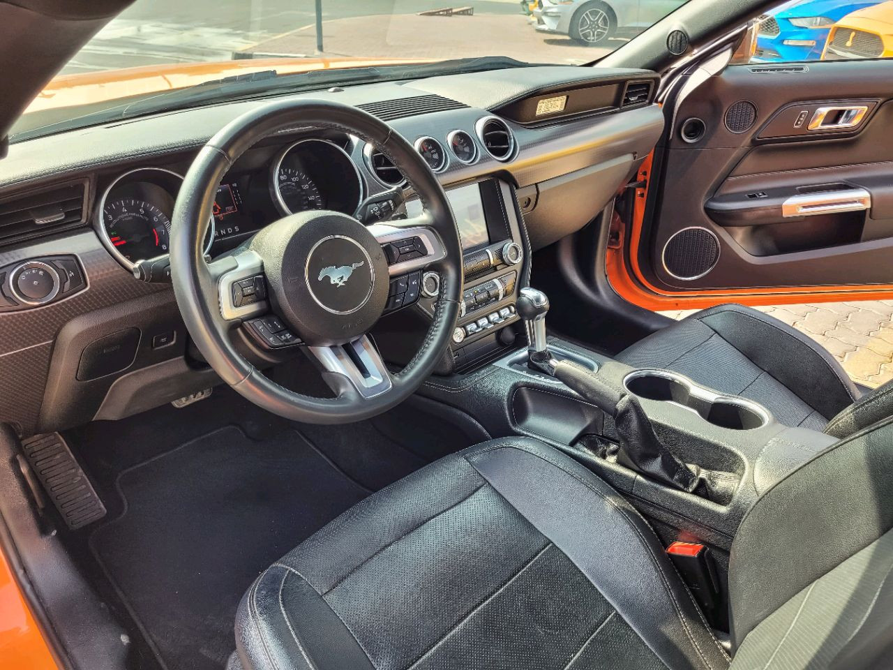 Ford Mustang - Image 9