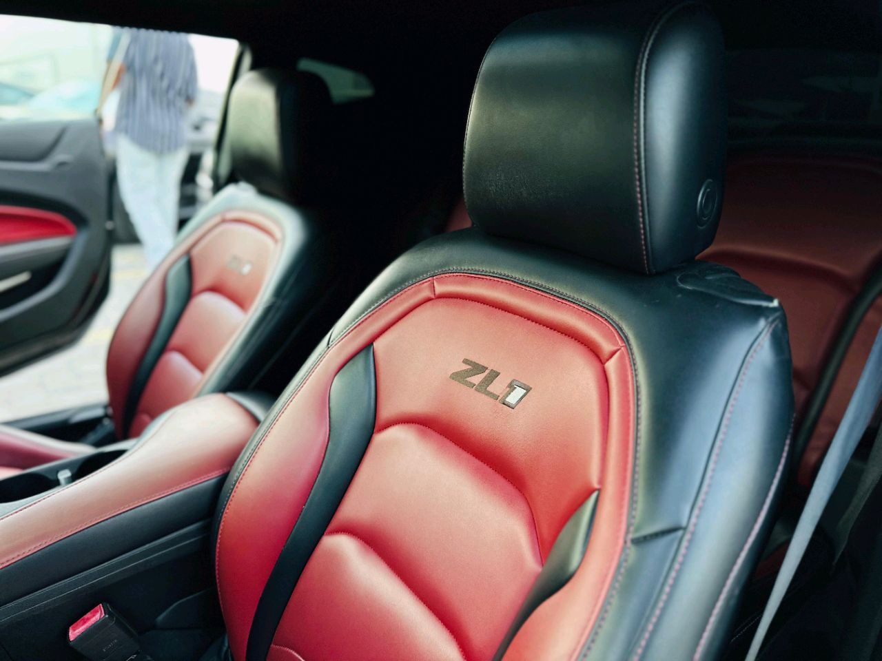 Chevrolet Camaro - Image 4