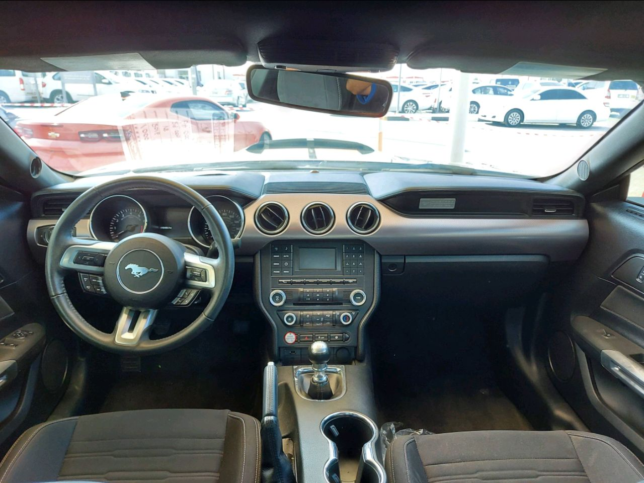 Ford Mustang - Image 6