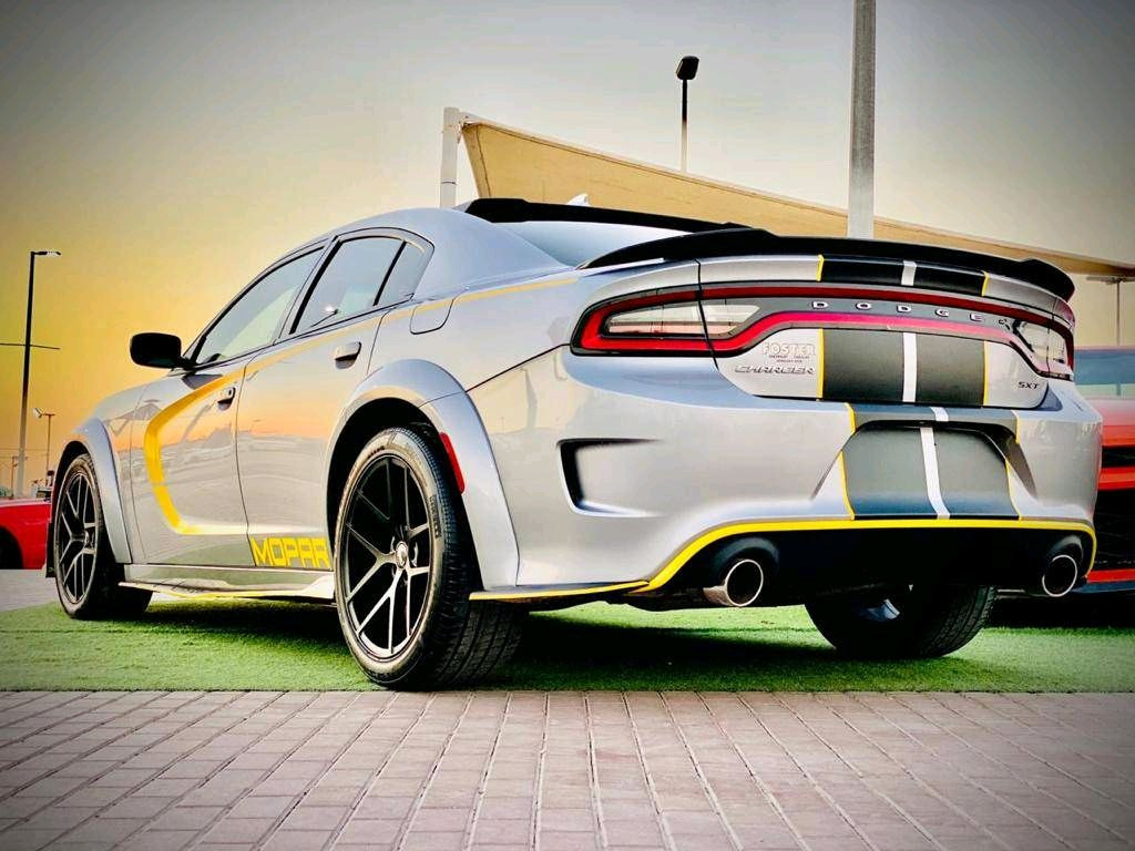 Dodge Charger - Image 4