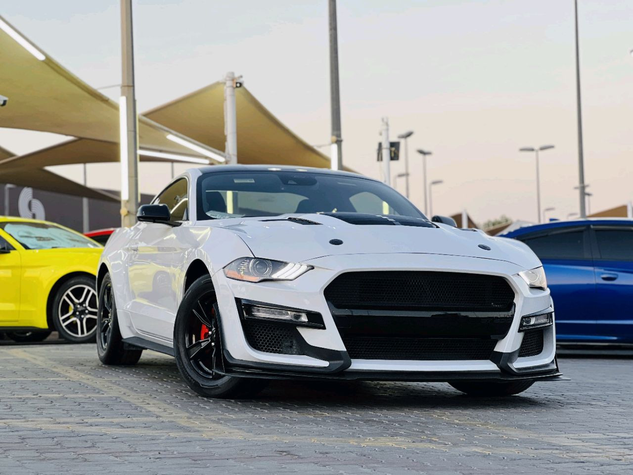 Ford Mustang - Image 4