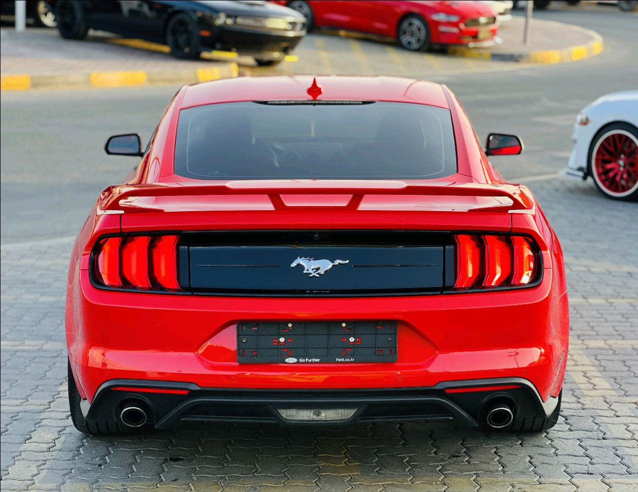 Ford Mustang - Image 10