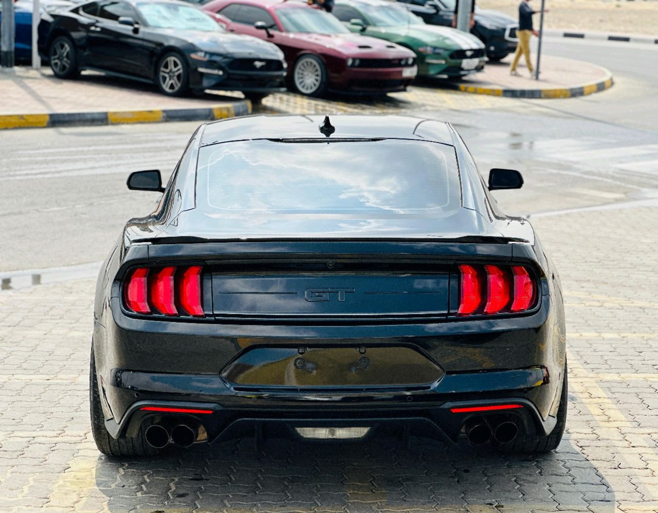 Ford Mustang - Image 8
