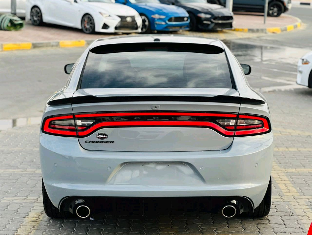 Dodge Charger - Image 12
