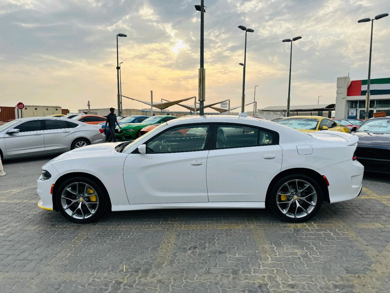 Dodge Charger - Image 4