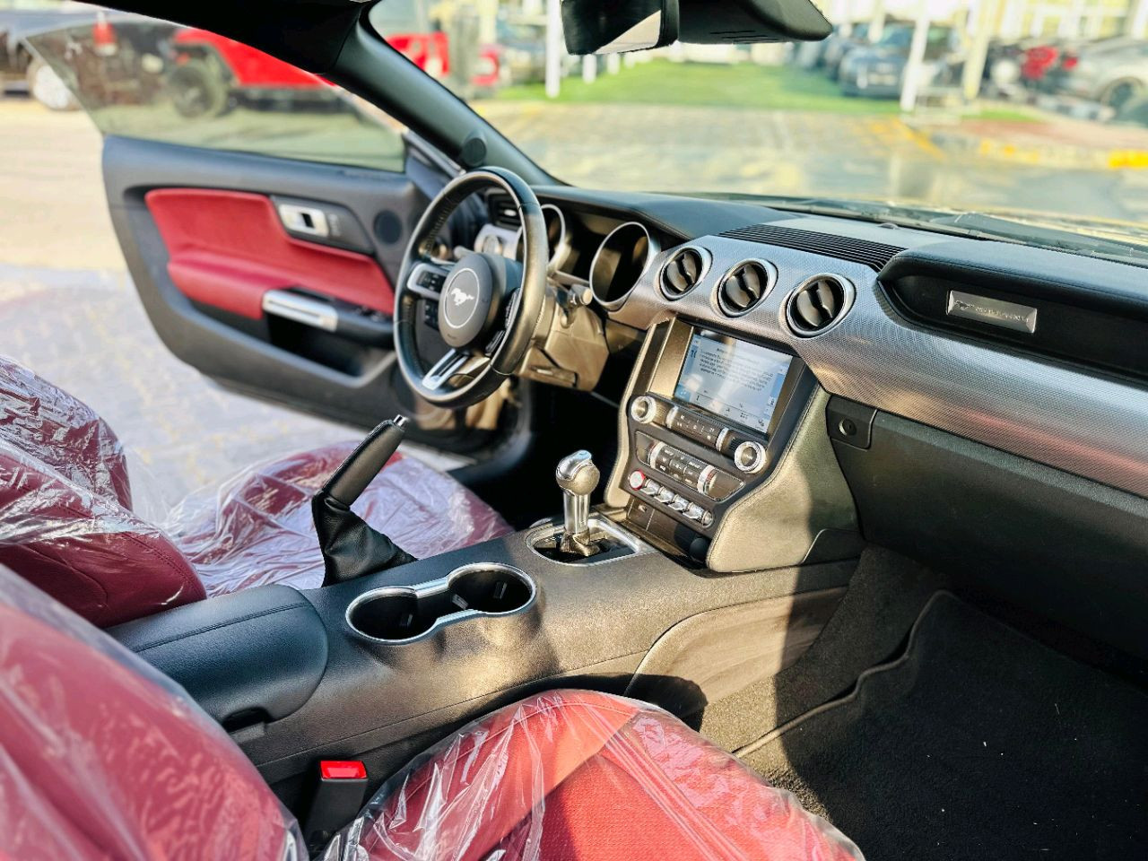 Ford Mustang - Image 11