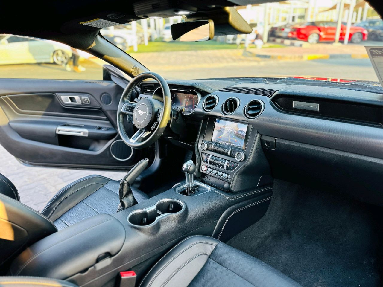 Ford Mustang - Image 10