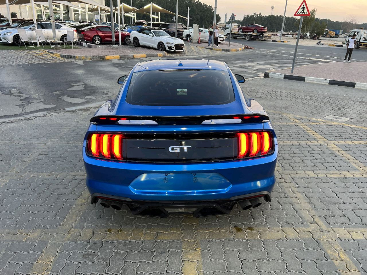 Ford Mustang - Image 5