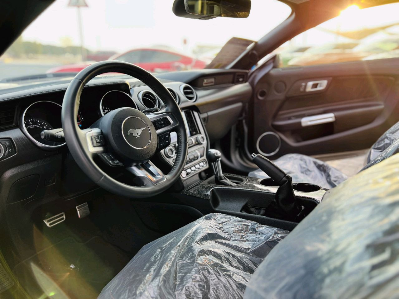 Ford Mustang - Image 10