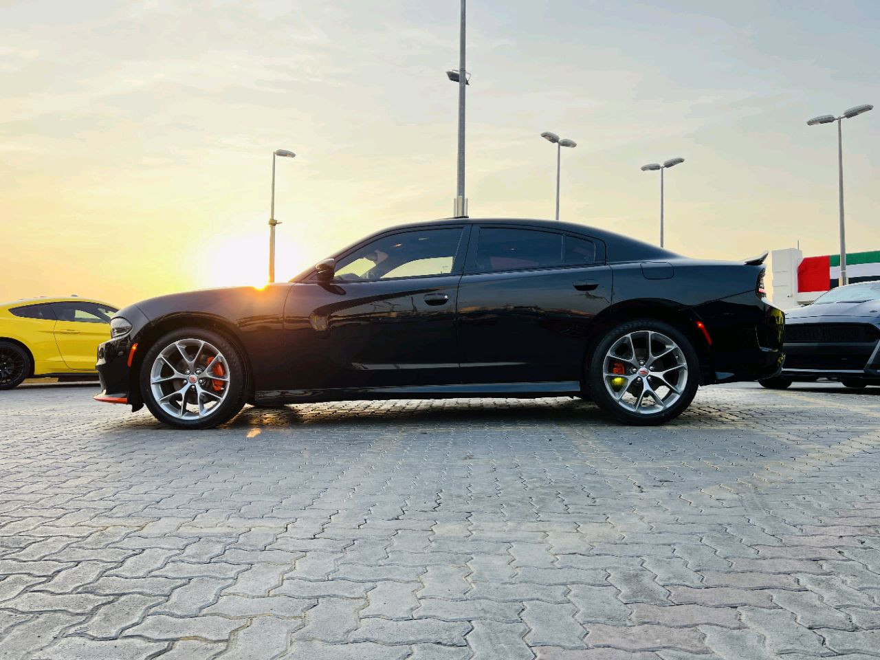 Dodge Charger - Image 8