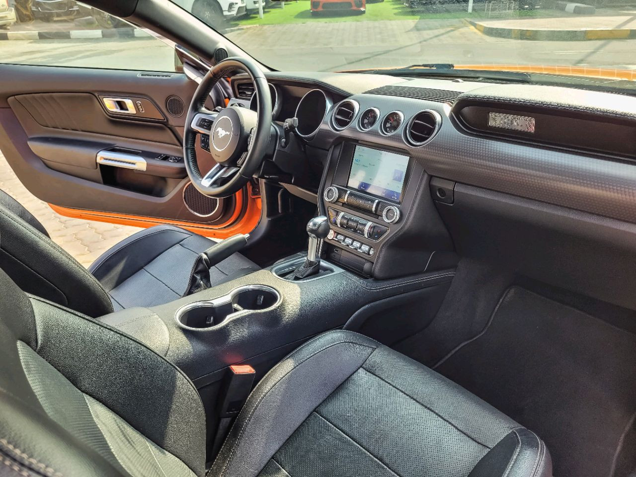 Ford Mustang - Image 10