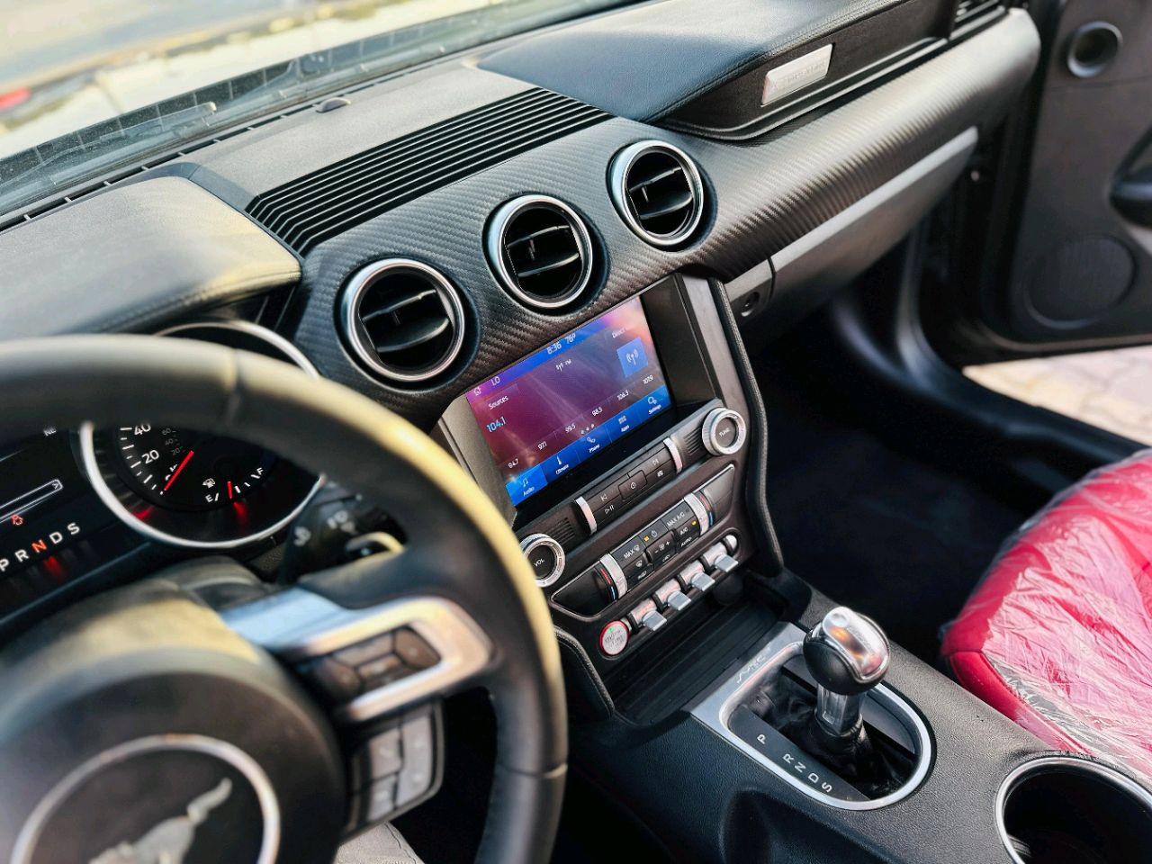 Ford Mustang - Image 12