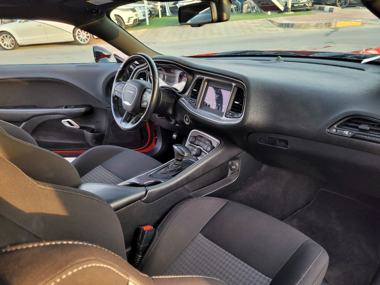 Dodge Challenger - Image 8