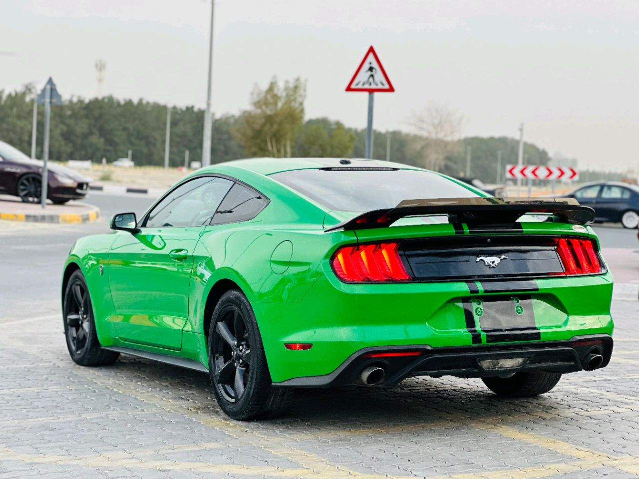 Ford Mustang - Image 7