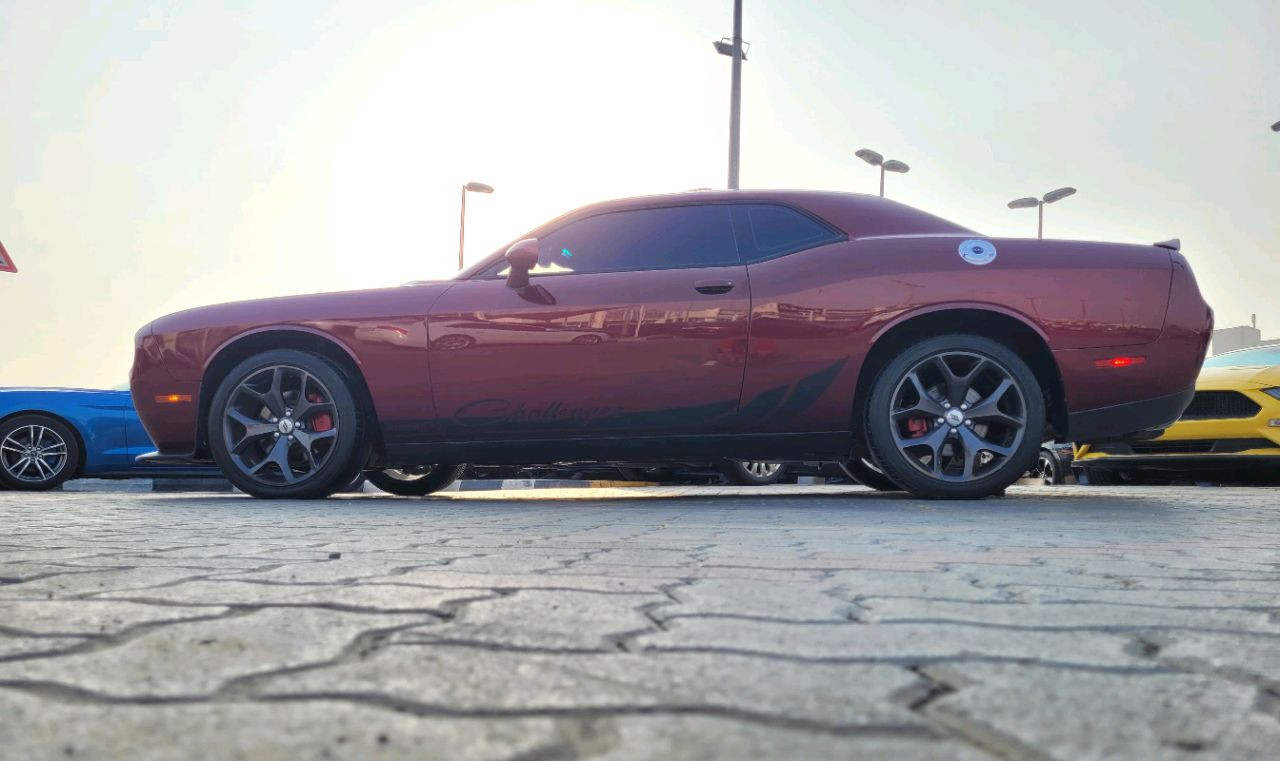 Dodge Challenger - Image 3
