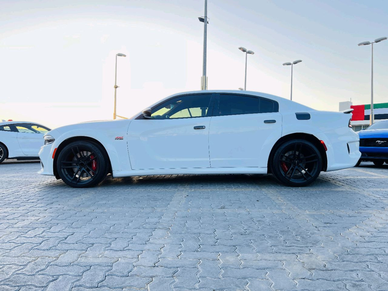 Dodge Charger - Image 7