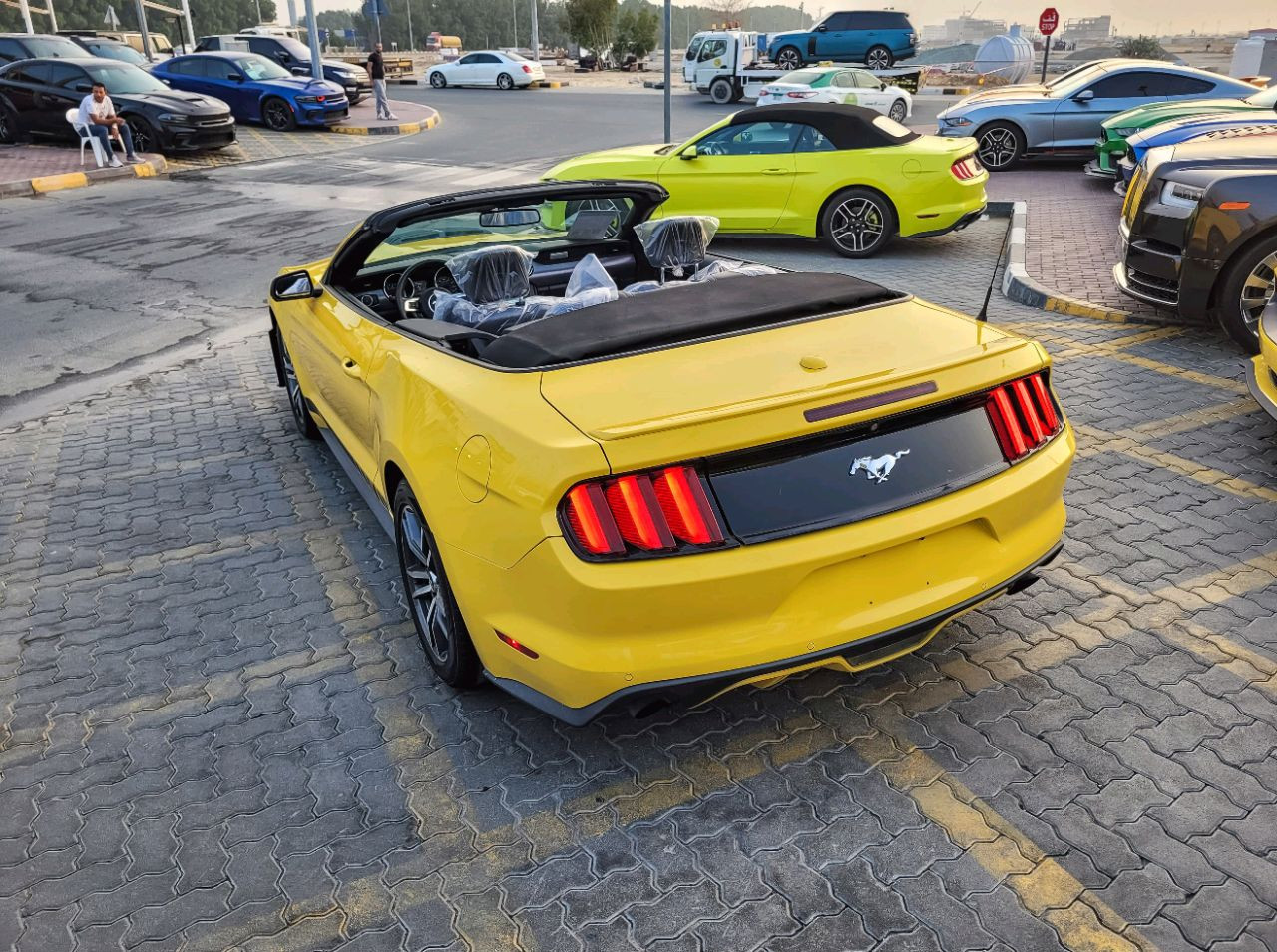 Ford Mustang - Image 6