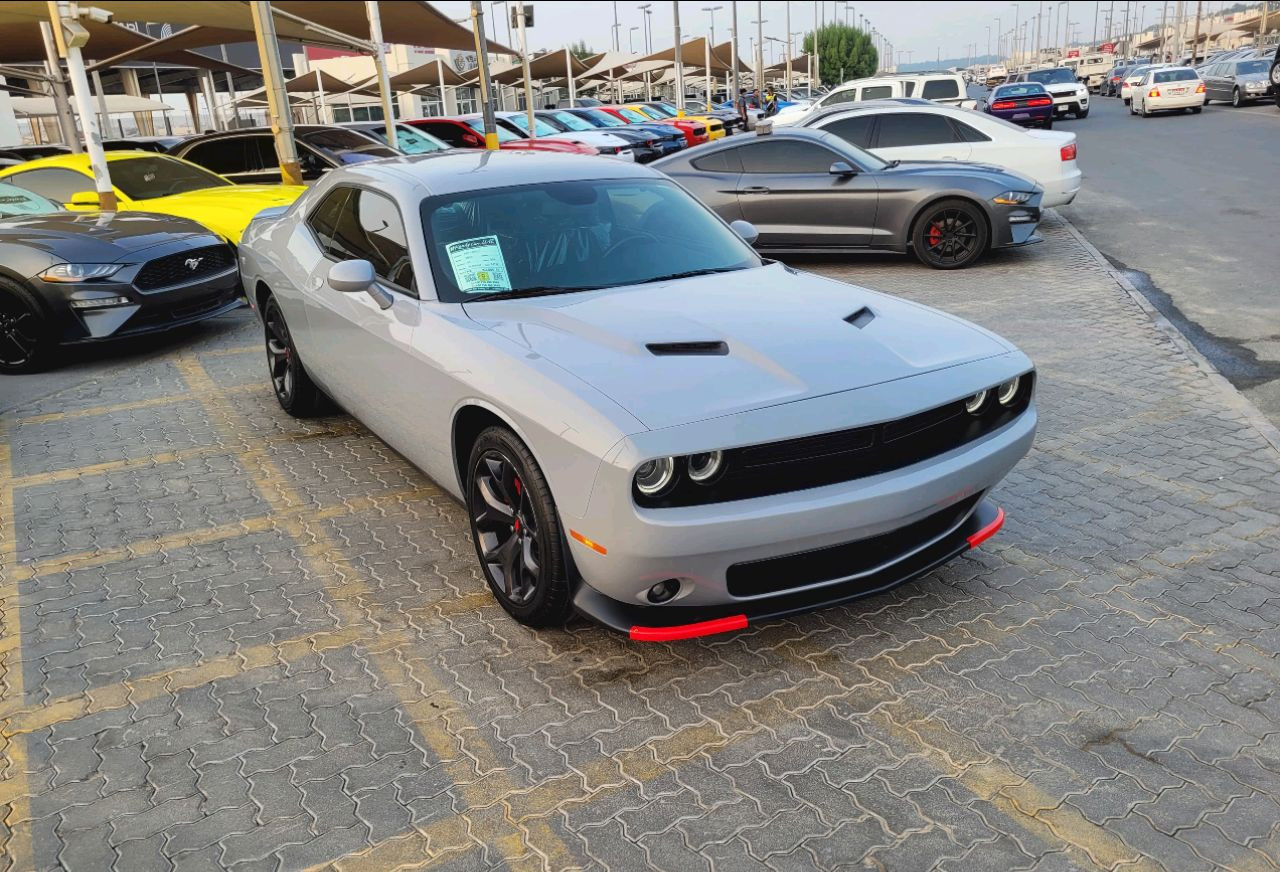 Dodge Challenger - Image 4