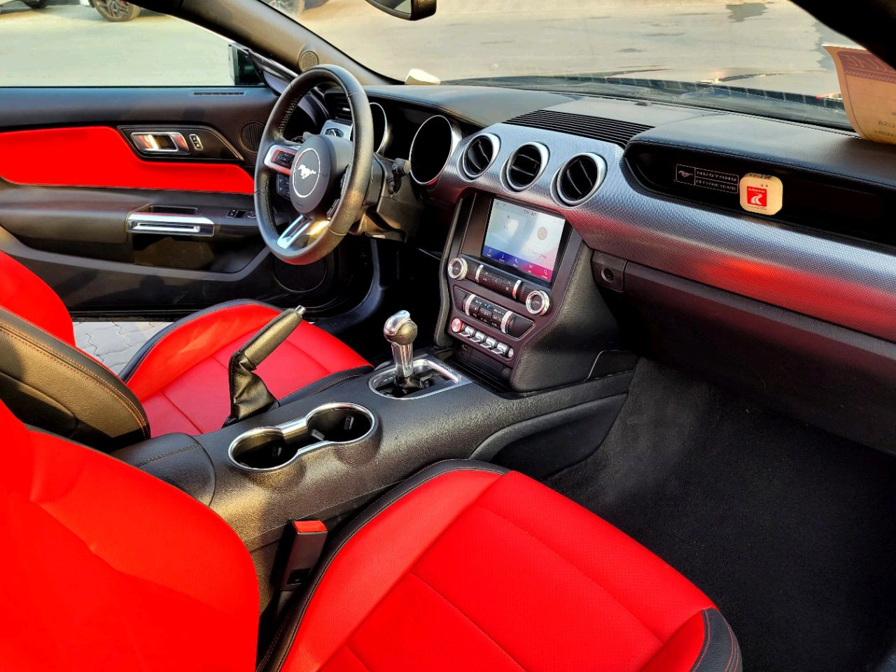 Ford Mustang - Image 8