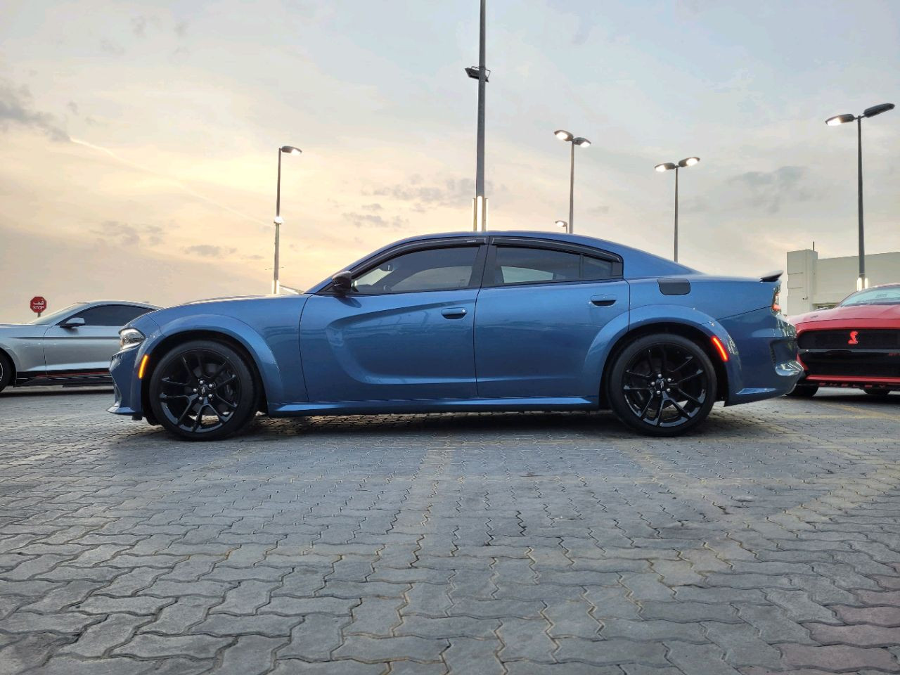 Dodge Charger - Image 5
