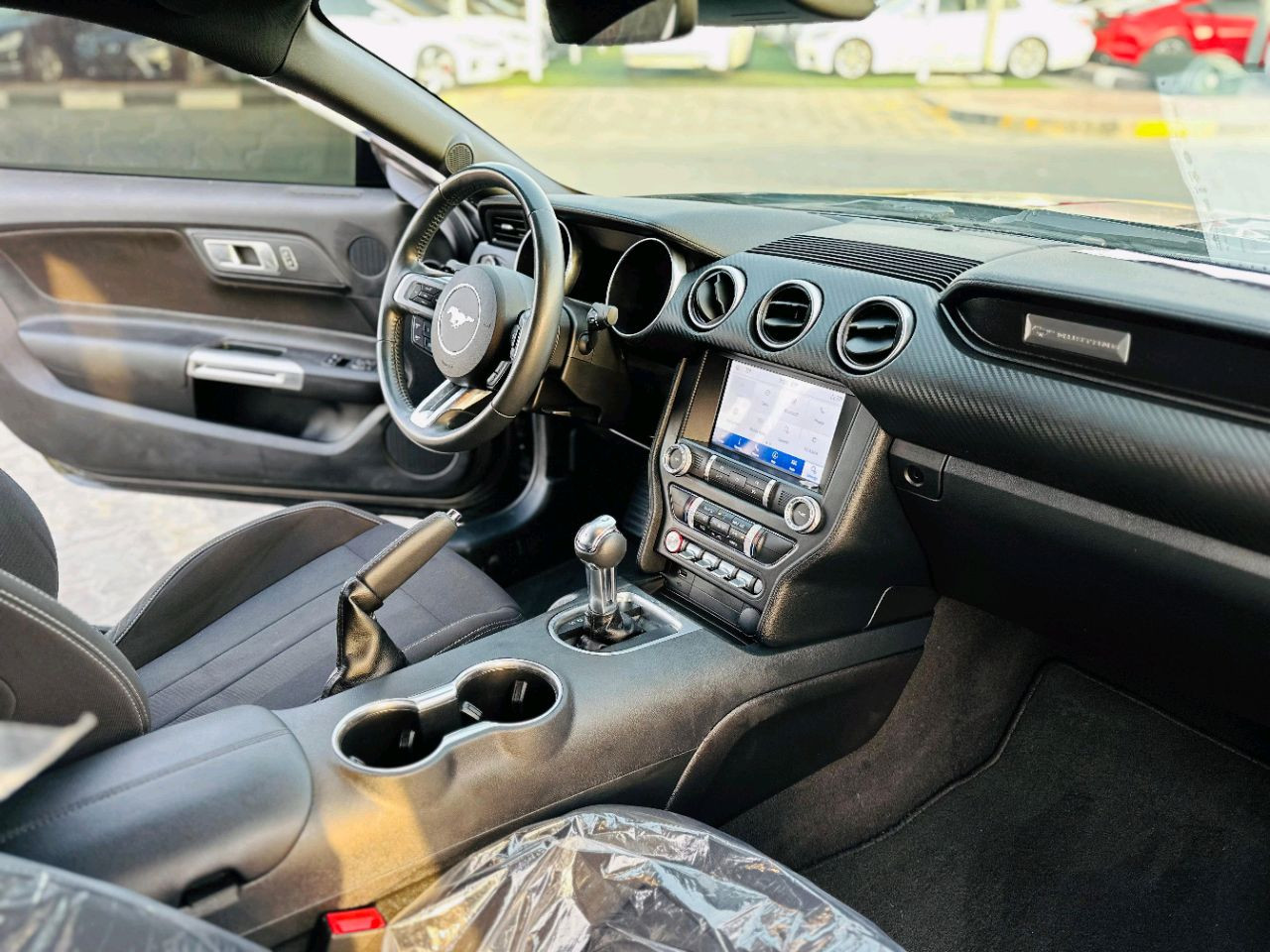 Ford Mustang - Image 10