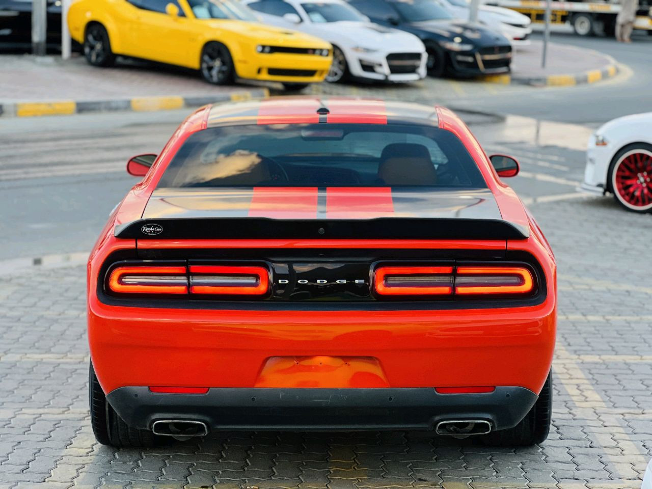 Dodge Challenger - Image 10