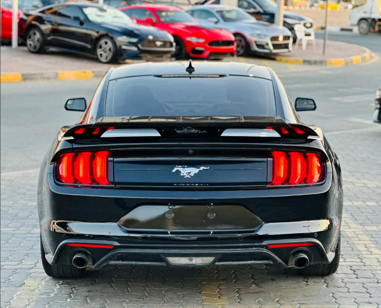 Ford Mustang - Image 8