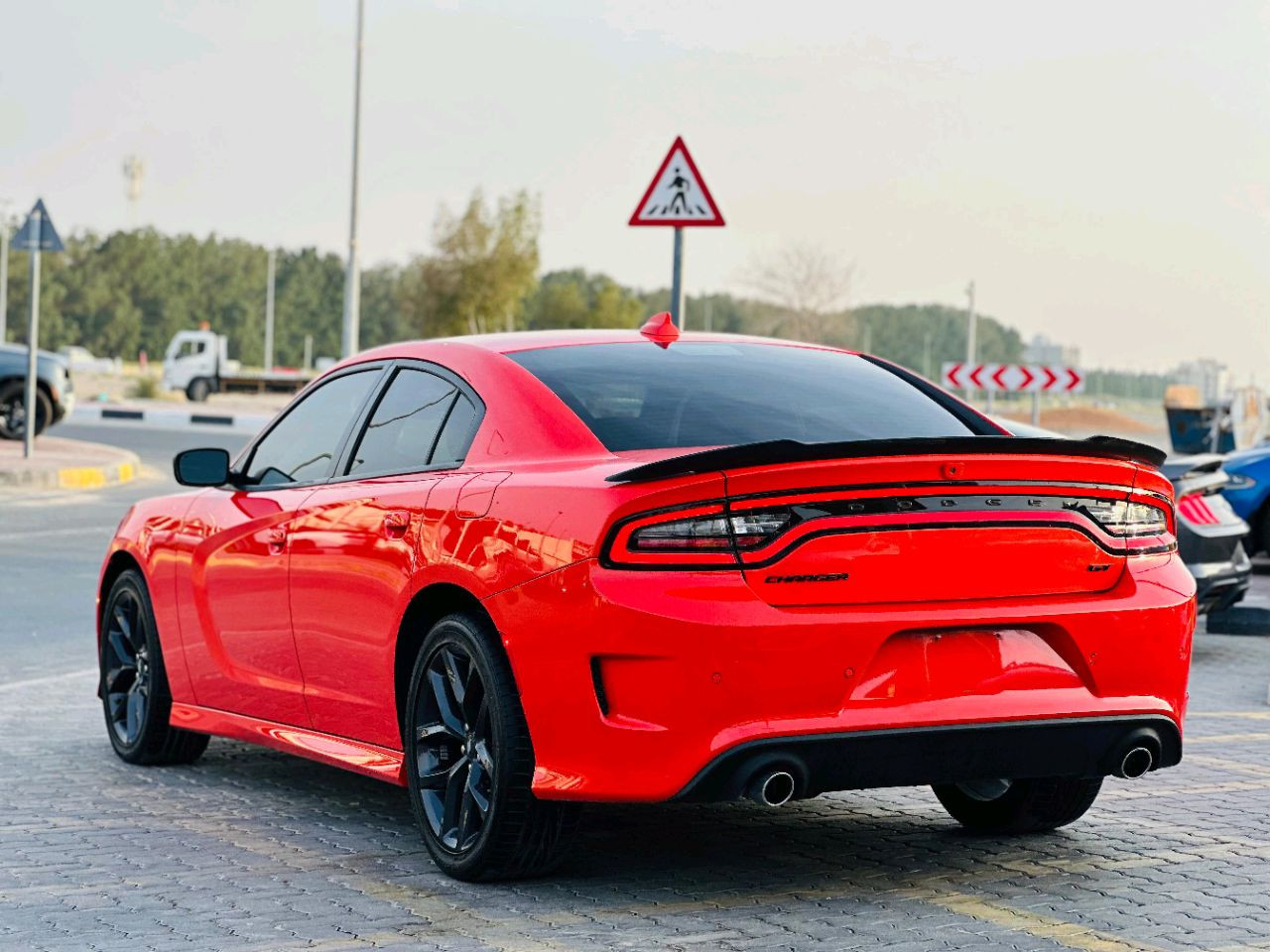 Dodge Charger - Image 8