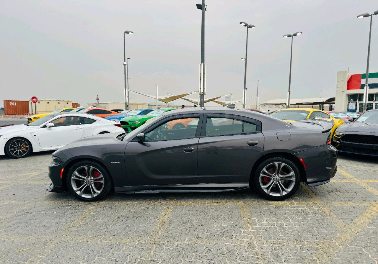 Dodge Charger - Image 15